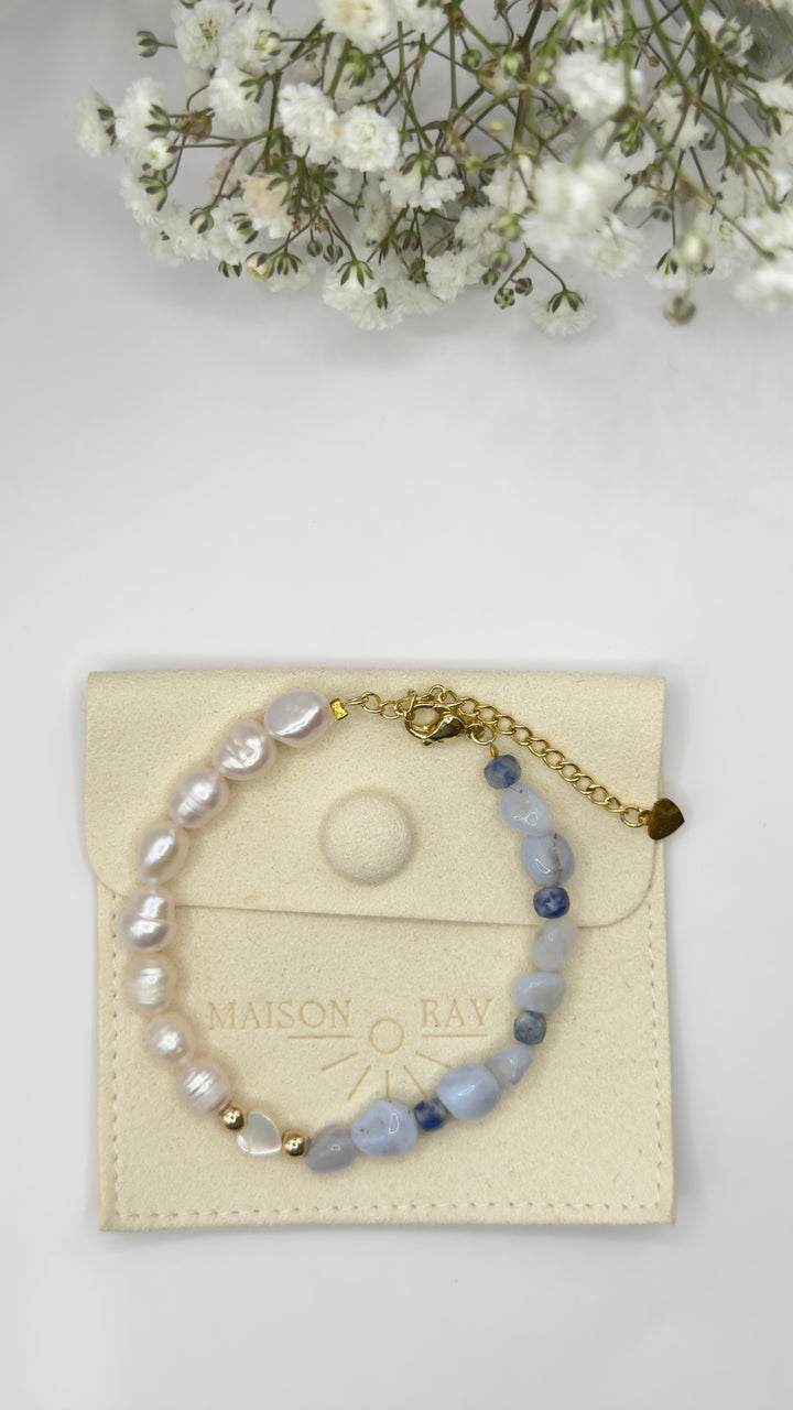 BRACELET MR 01 – freshwater pearls and blue natural stones with heart-shaped stone centerpiece